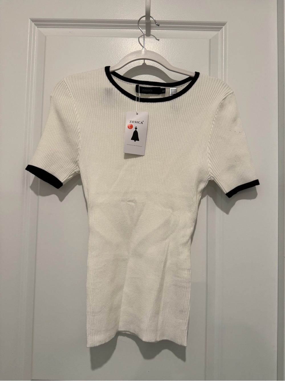 Ribbed Short-Sleeve Tee with Contrast Trim - White/Black